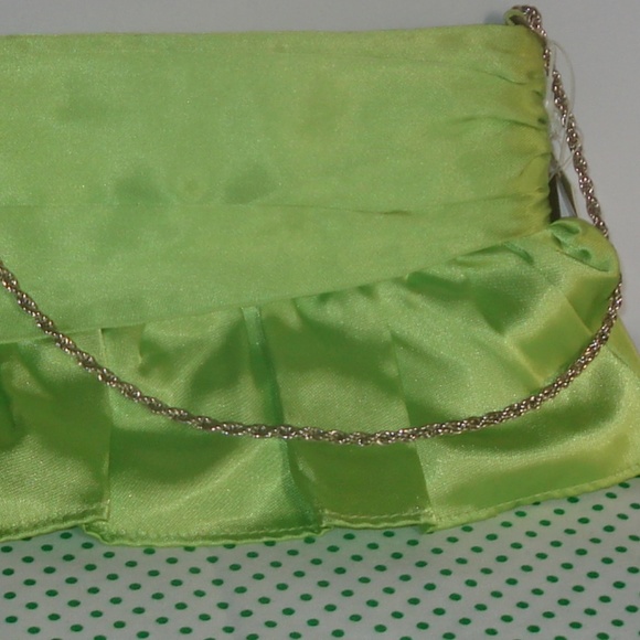 Firm. NWT vintage lime green purse - Picture 4 of 4